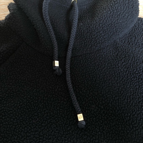 Michael Kors Black fleece pullover, with kangaroo pocket & gold hardware. Medium - Picture 7 of 11